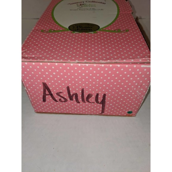 Paradise Galleries First Communion Doll Treasury Collection Premium Edition Box - Picture 10 of 10